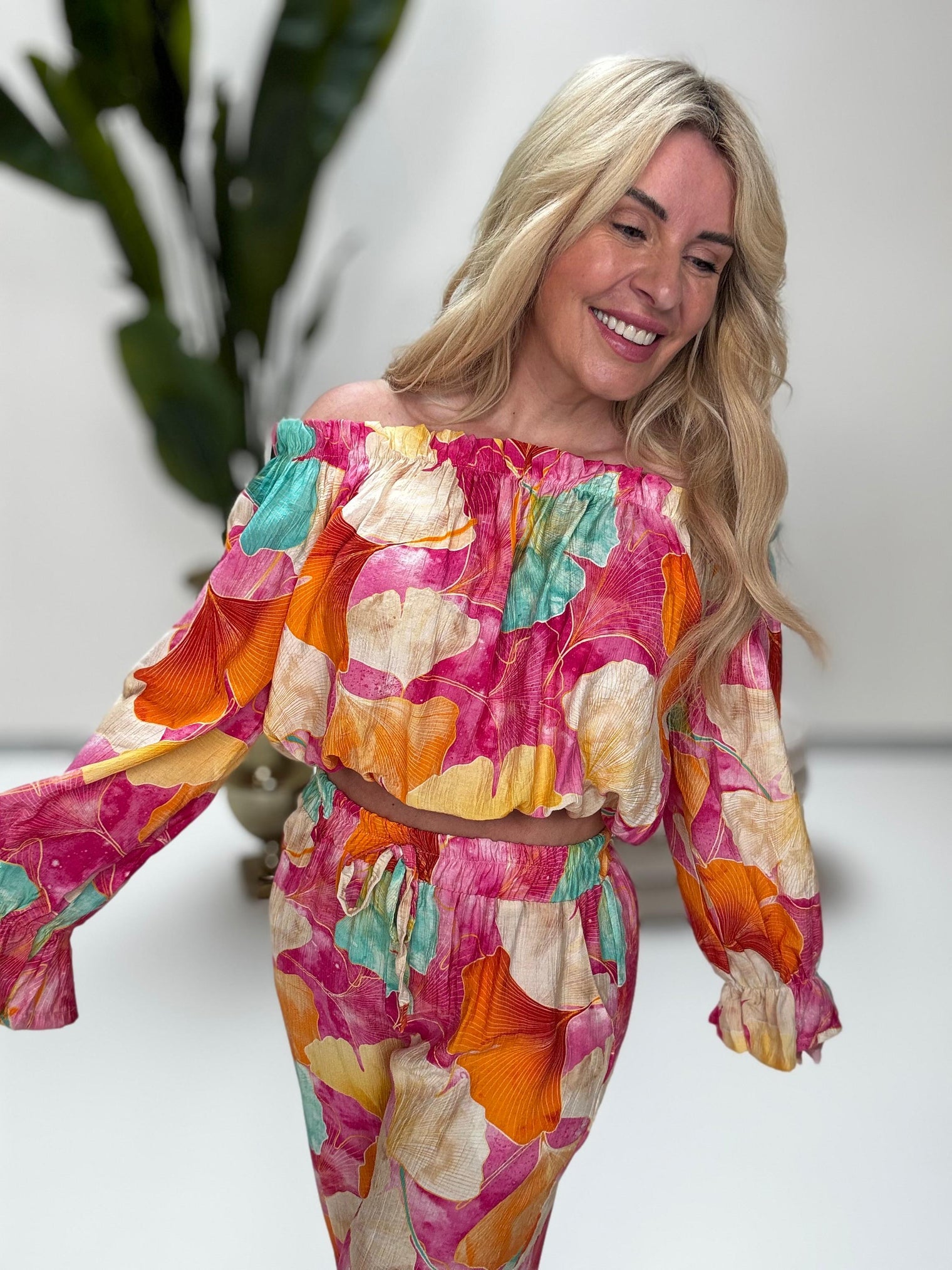 Carmen Bluse langarm FLORAL QUEEN fuchsia/mint/orange