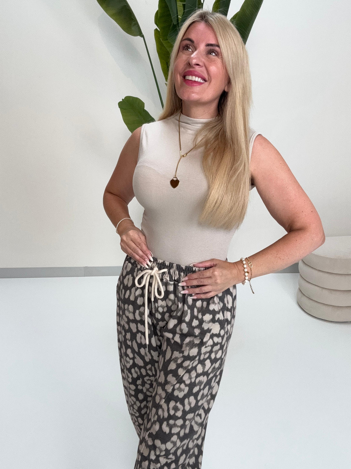 Ripp Turtle Neck Top LOVELY LIFE beige
