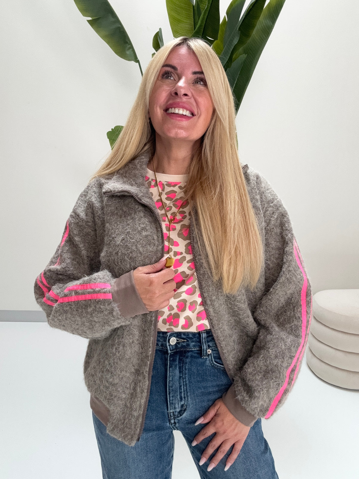 Jacke SPORTY COZYNESS soft taupe/pink mit seitlichen Streifen