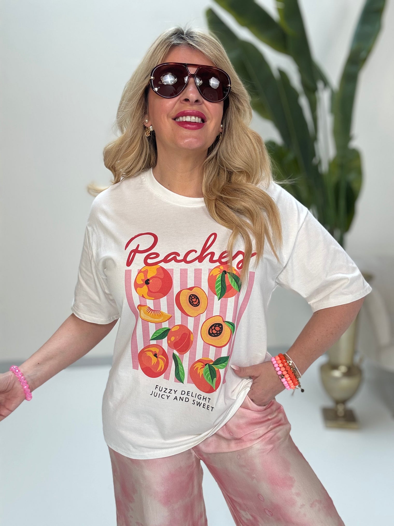 Statement Shirt PEACHES weiß