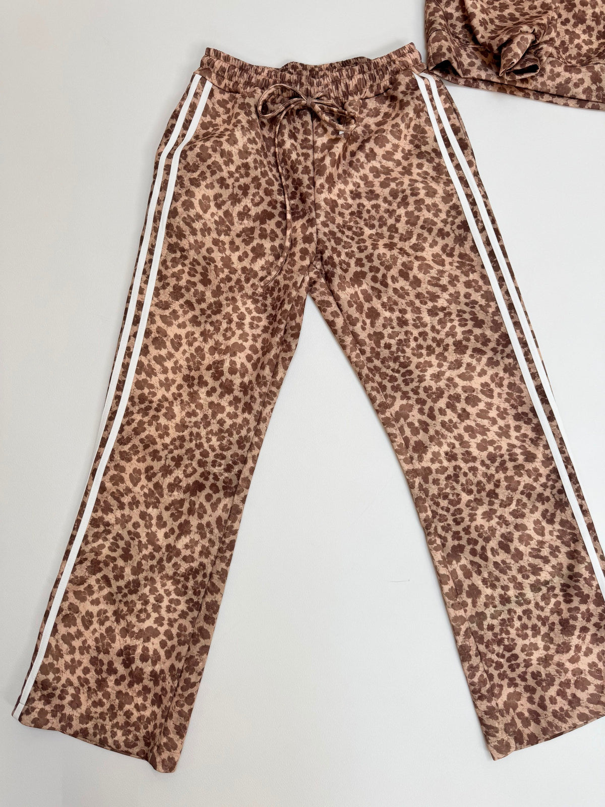 Butterstoff Hose LEO LOUNGE hellbraun/braun