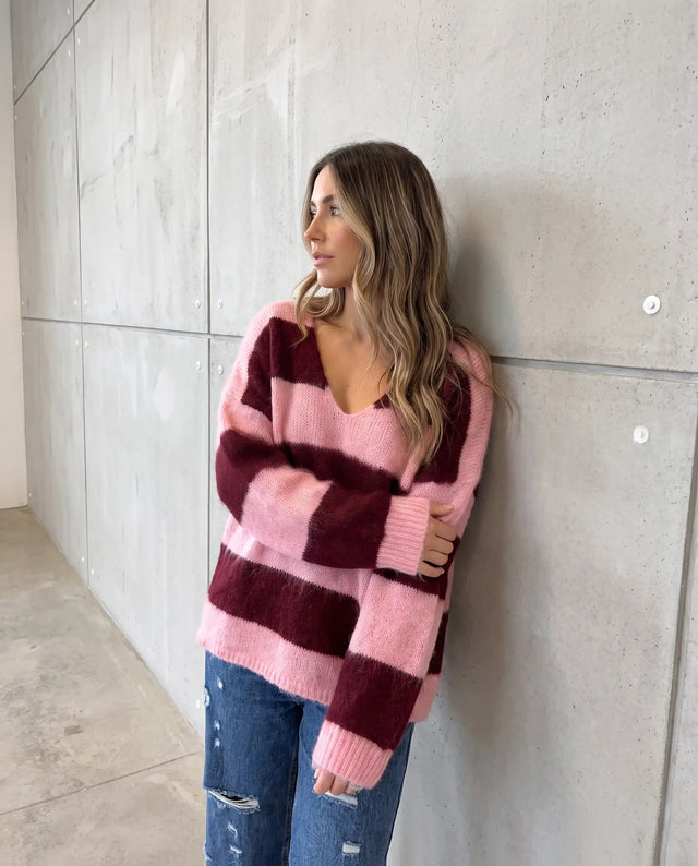Kuschelweicher Strickpullover mit Alpakaanteil burgundy/rosa