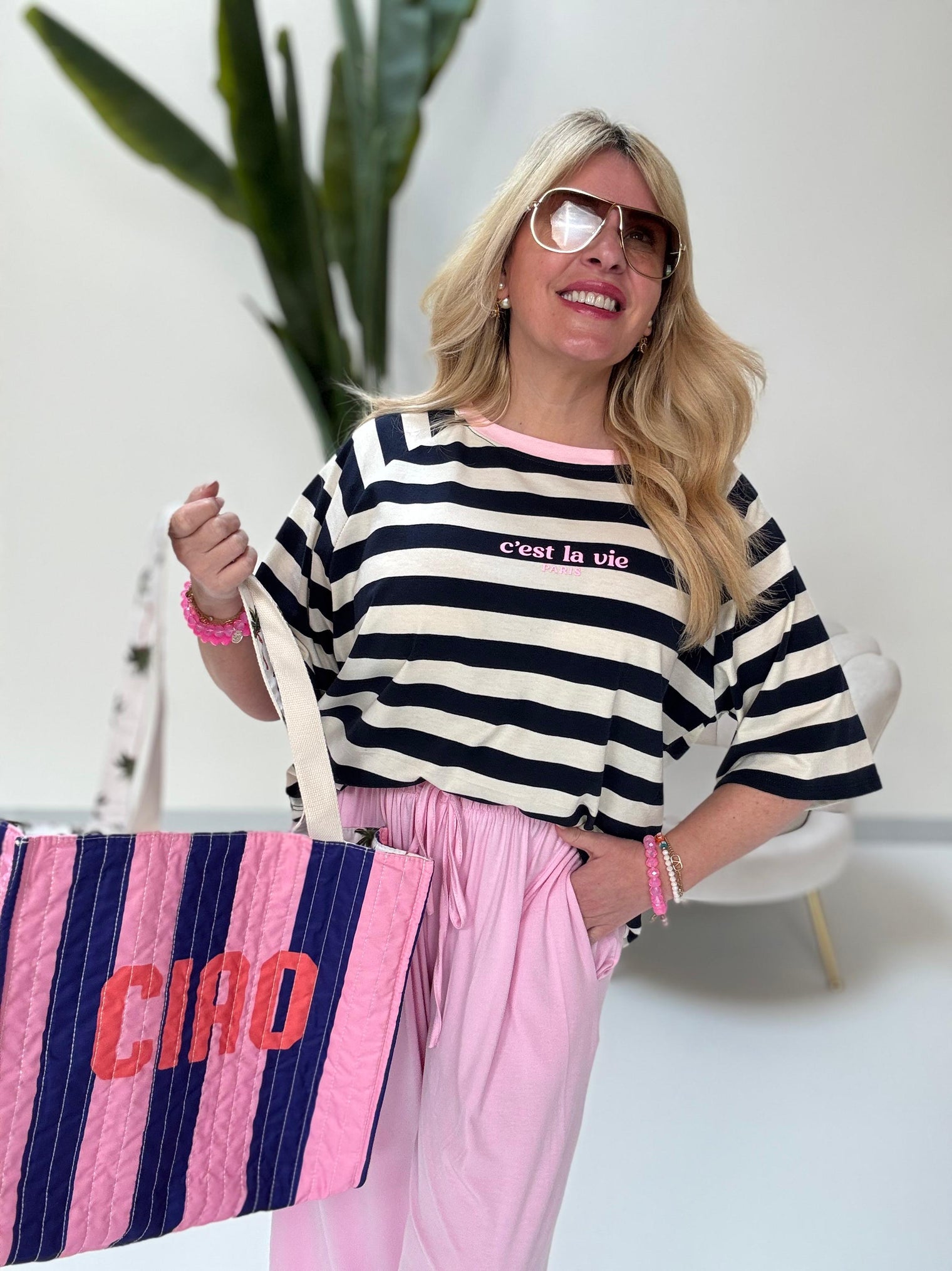 Statement Shirt dunkelblau/weiß C’est la vie Paris