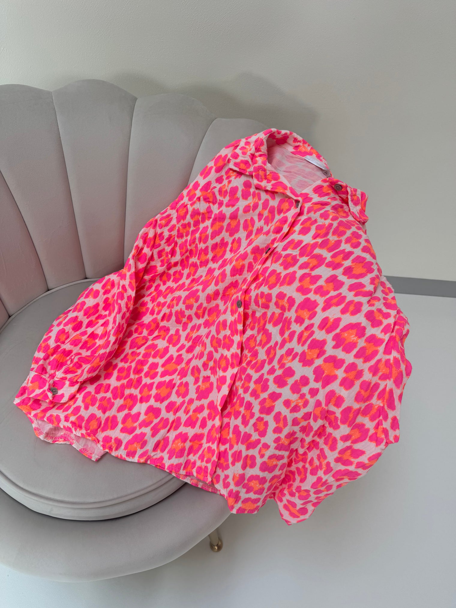 Musselin Bluse weiß LEO POWER hot pink&orange