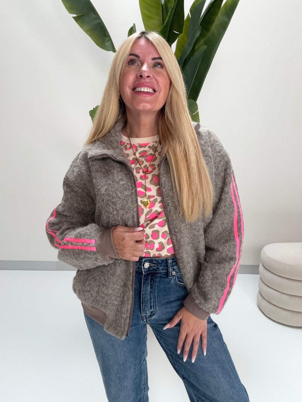 Jacke SPORTY COZYNESS soft taupe/pink mit seitlichen Streifen