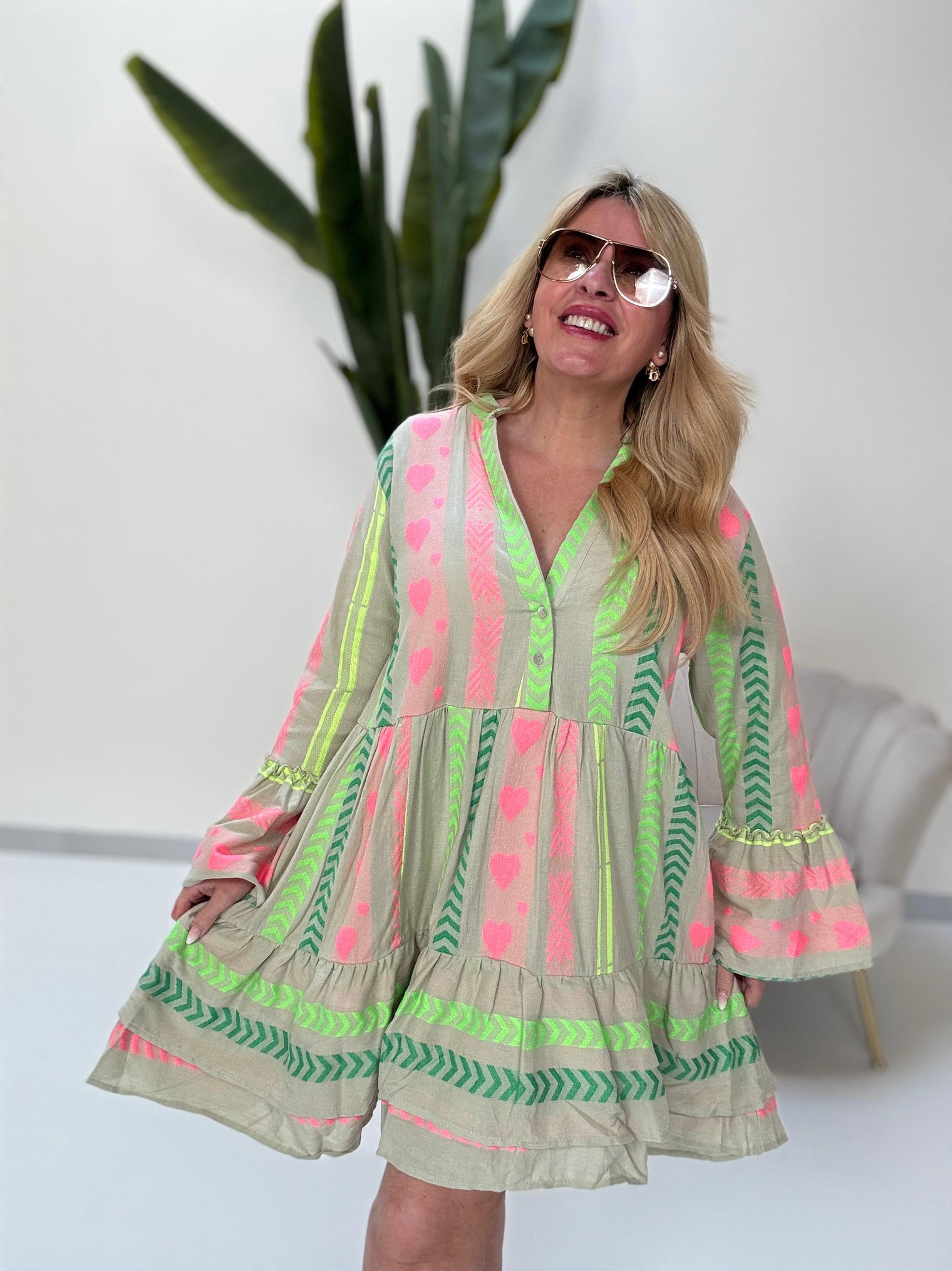 BOHO Kleid kurz STYLE hot green/rosa/dunkelgrün