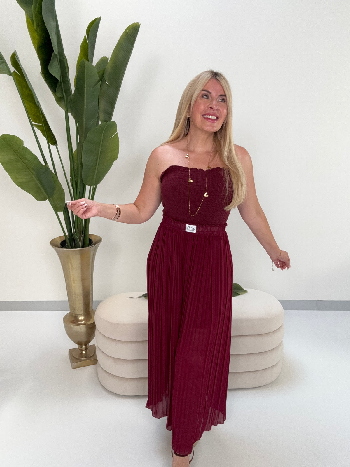 Signature Plisseehose burgundy mit Patch