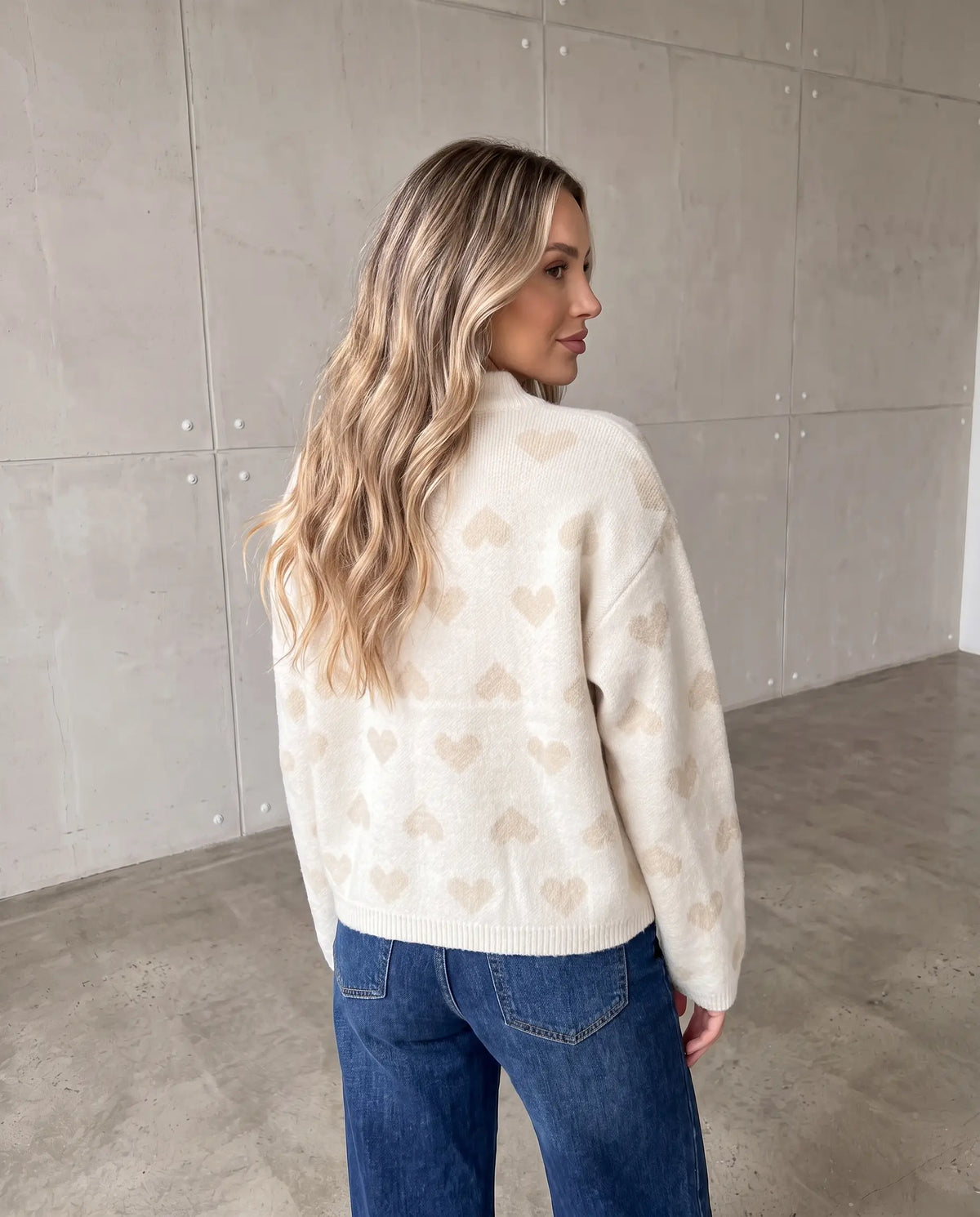 Zipper Strickjacke mit Herzchen weiß/creme