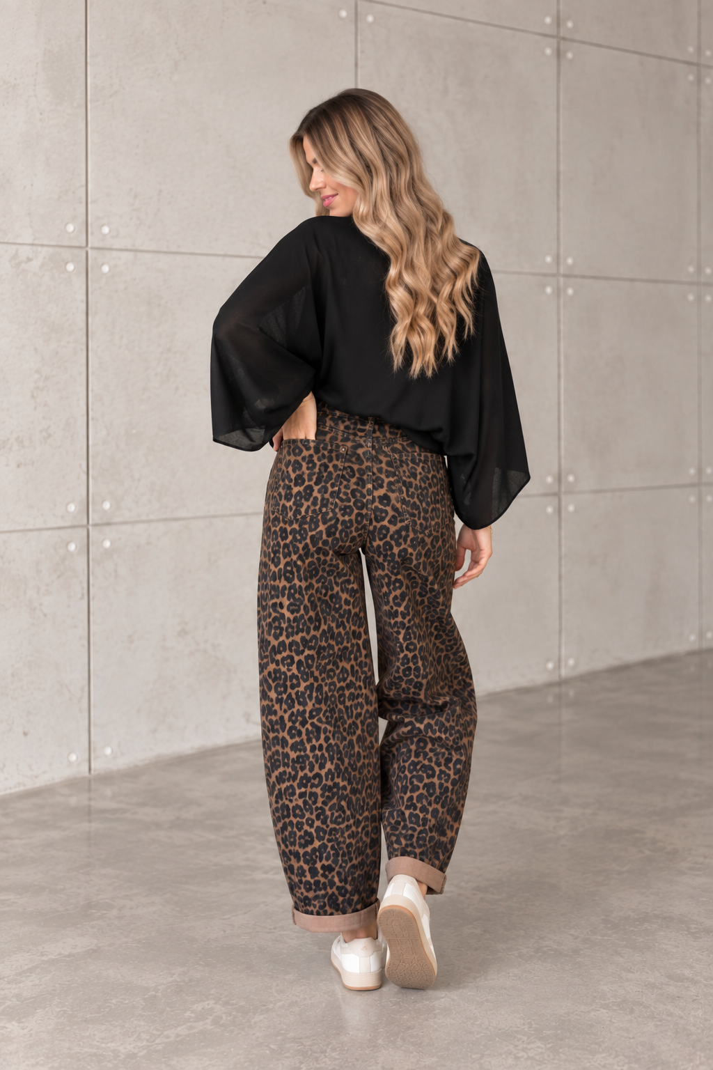 Transparent Bluse im Fledermaus Schnitt schwarz