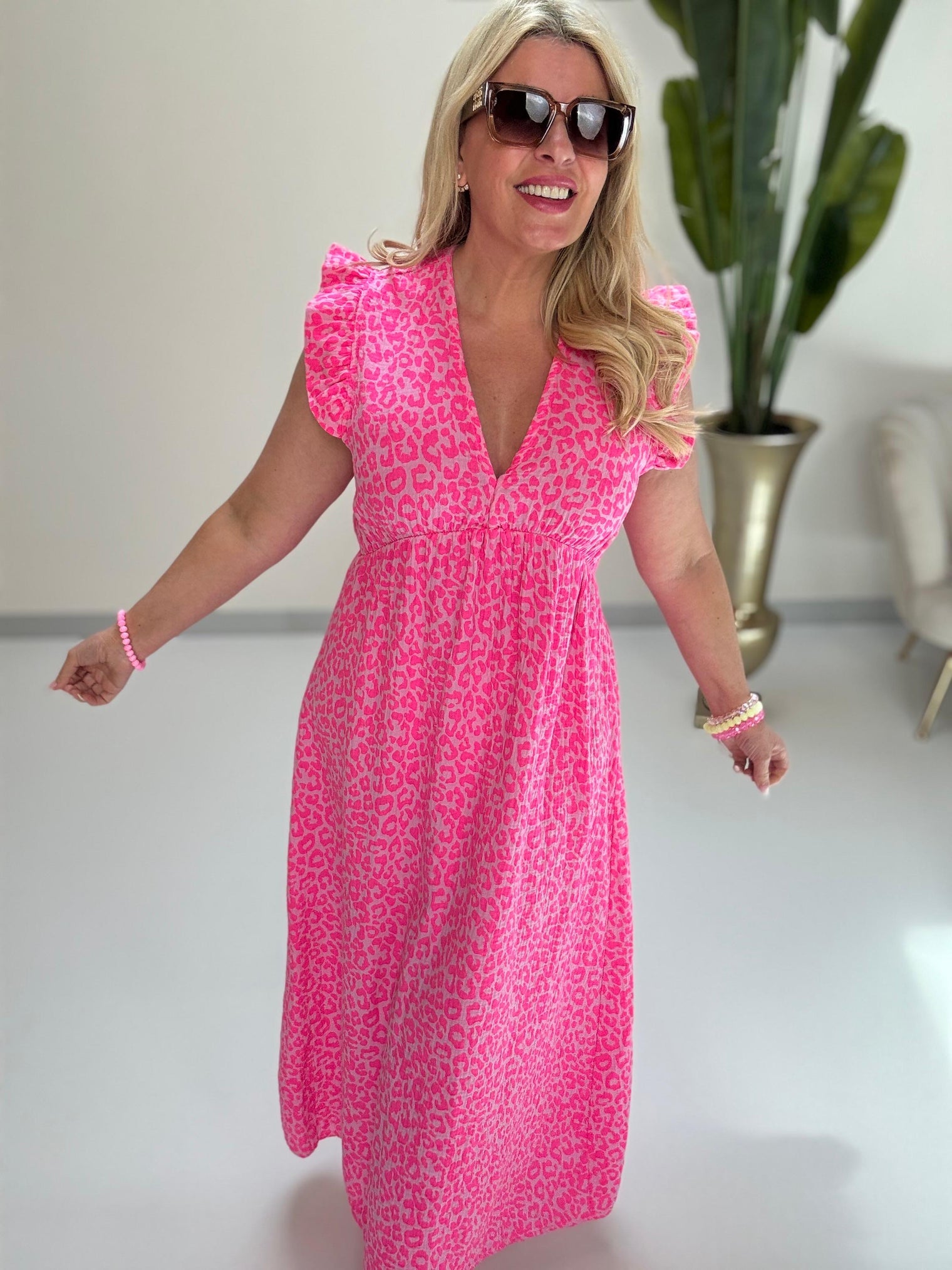 Signature Musselin Kleid rosa LEO LOVER hot pink