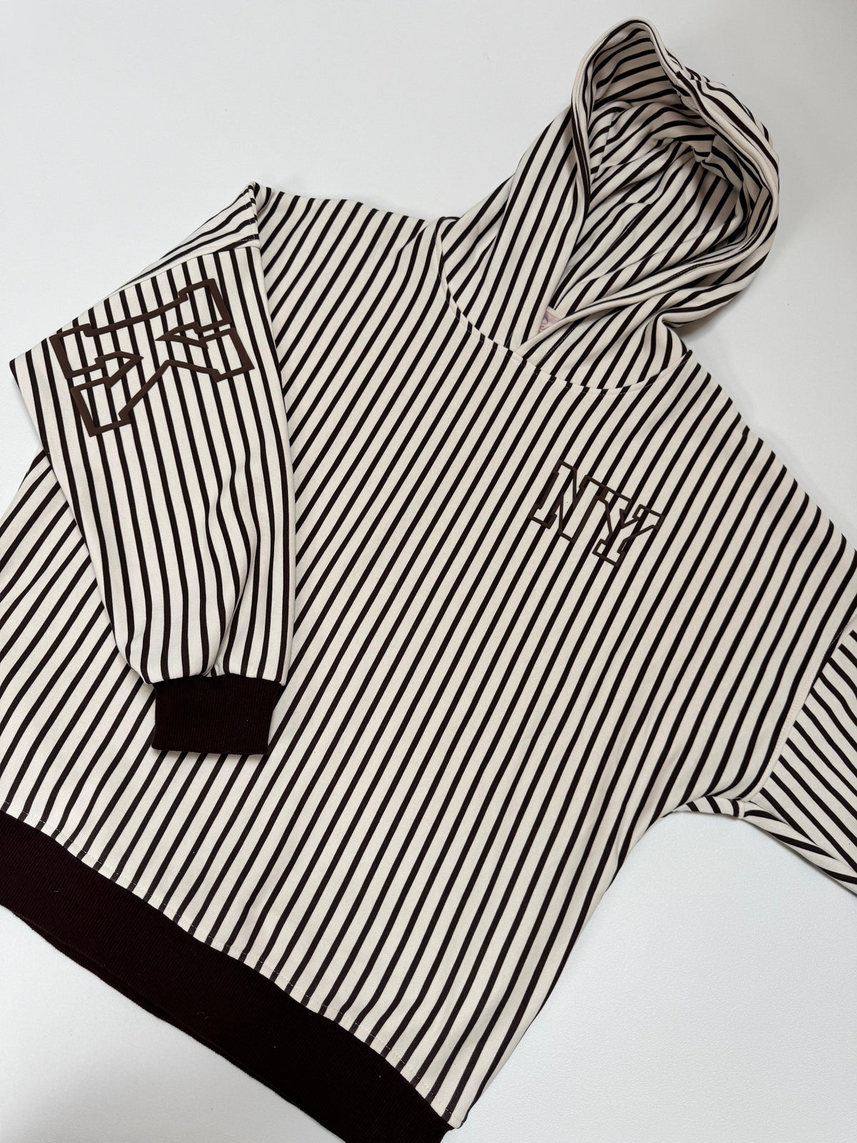 Hochwertiger Hoodie creme/coffee gestreift NEW YORK