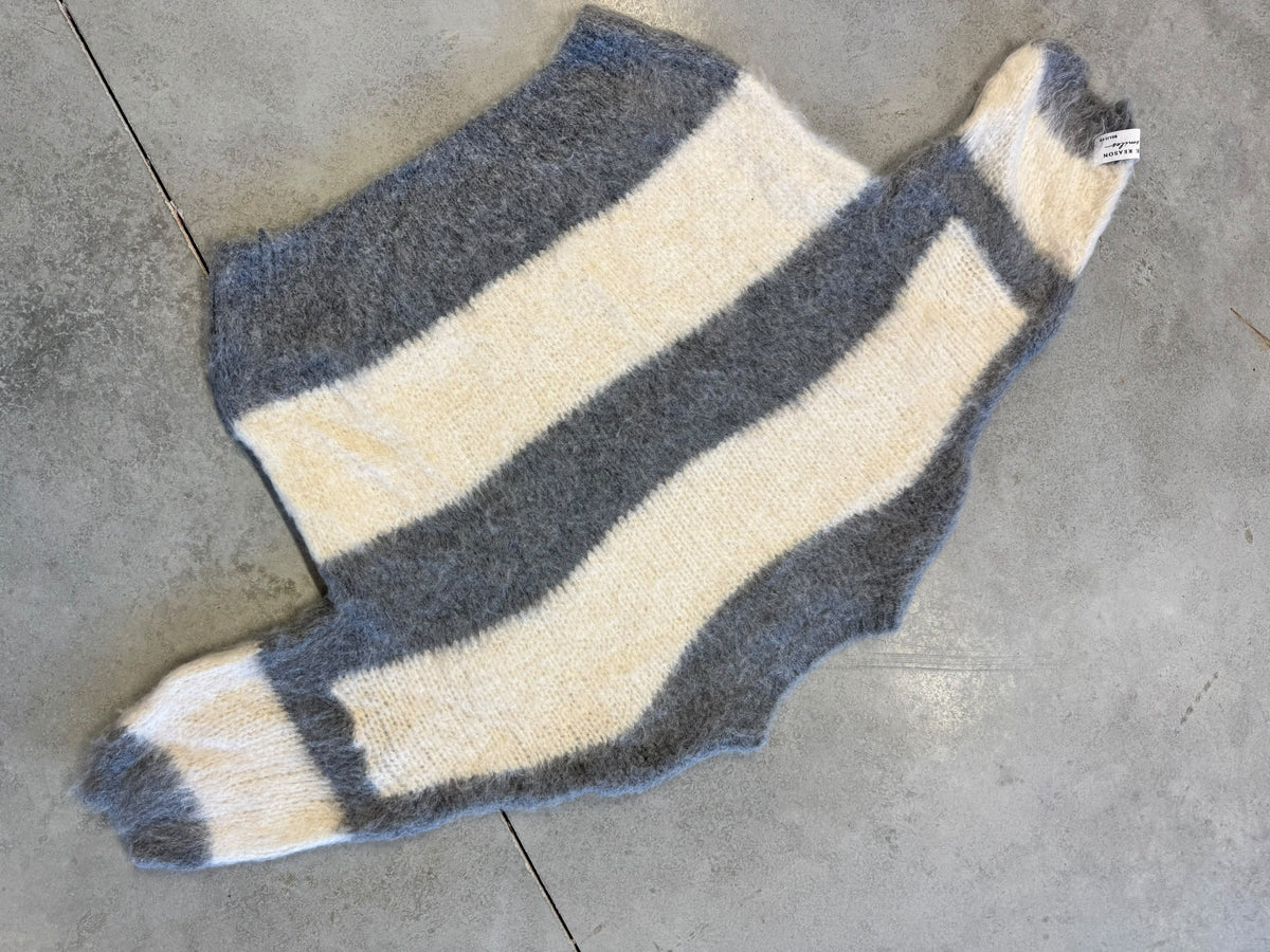 Strickpullover mit Patch grau/creme