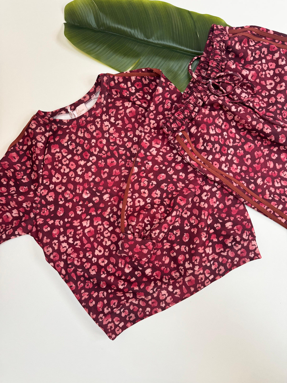 Butterstoff Sweater LEO LOUNGE burgundy/rosa