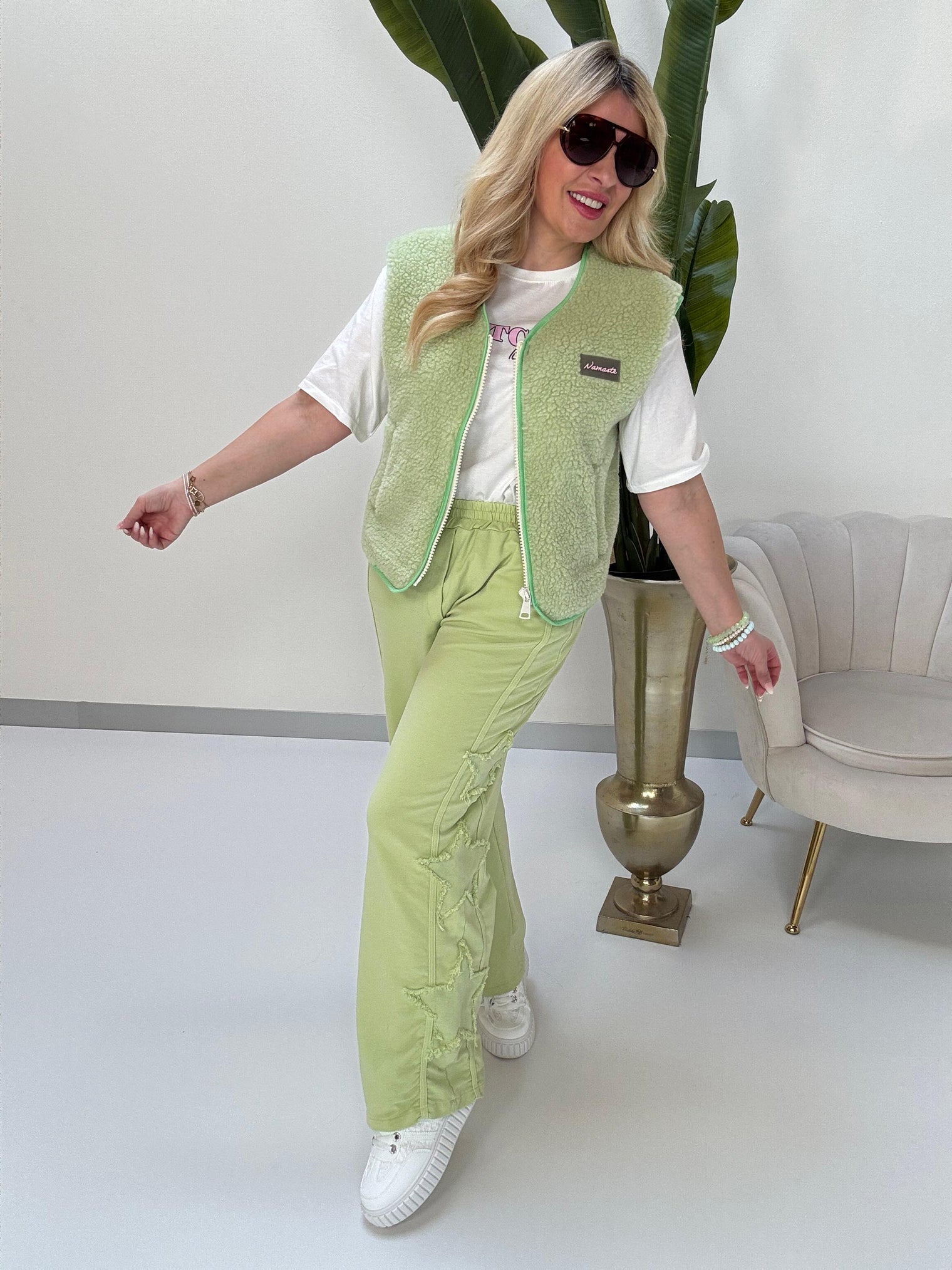 Teddy Zipper Weste limette NAMASTE