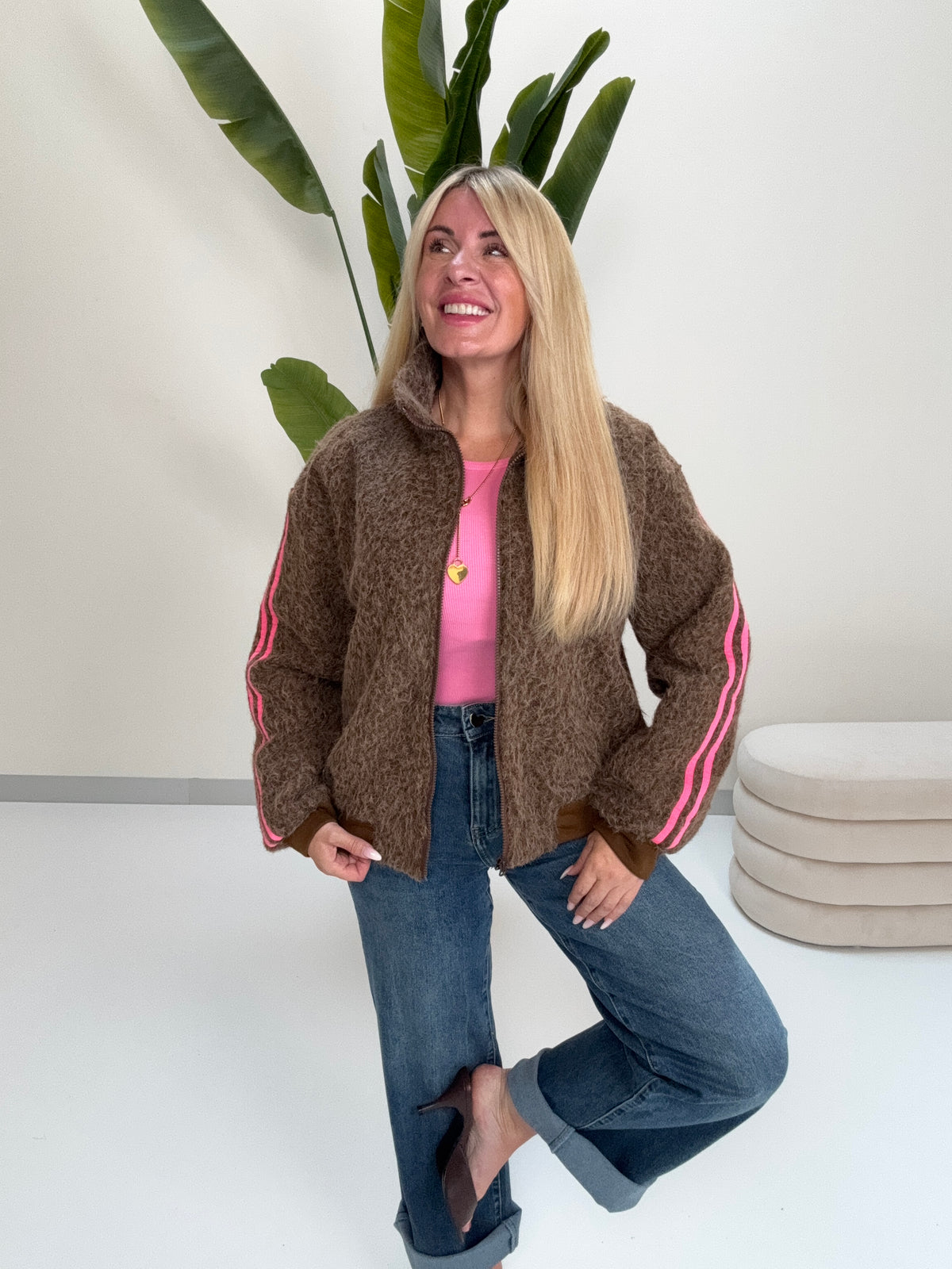 Jacke SPORTY COZYNESS chocolate/pink mit seitlichen Streifen