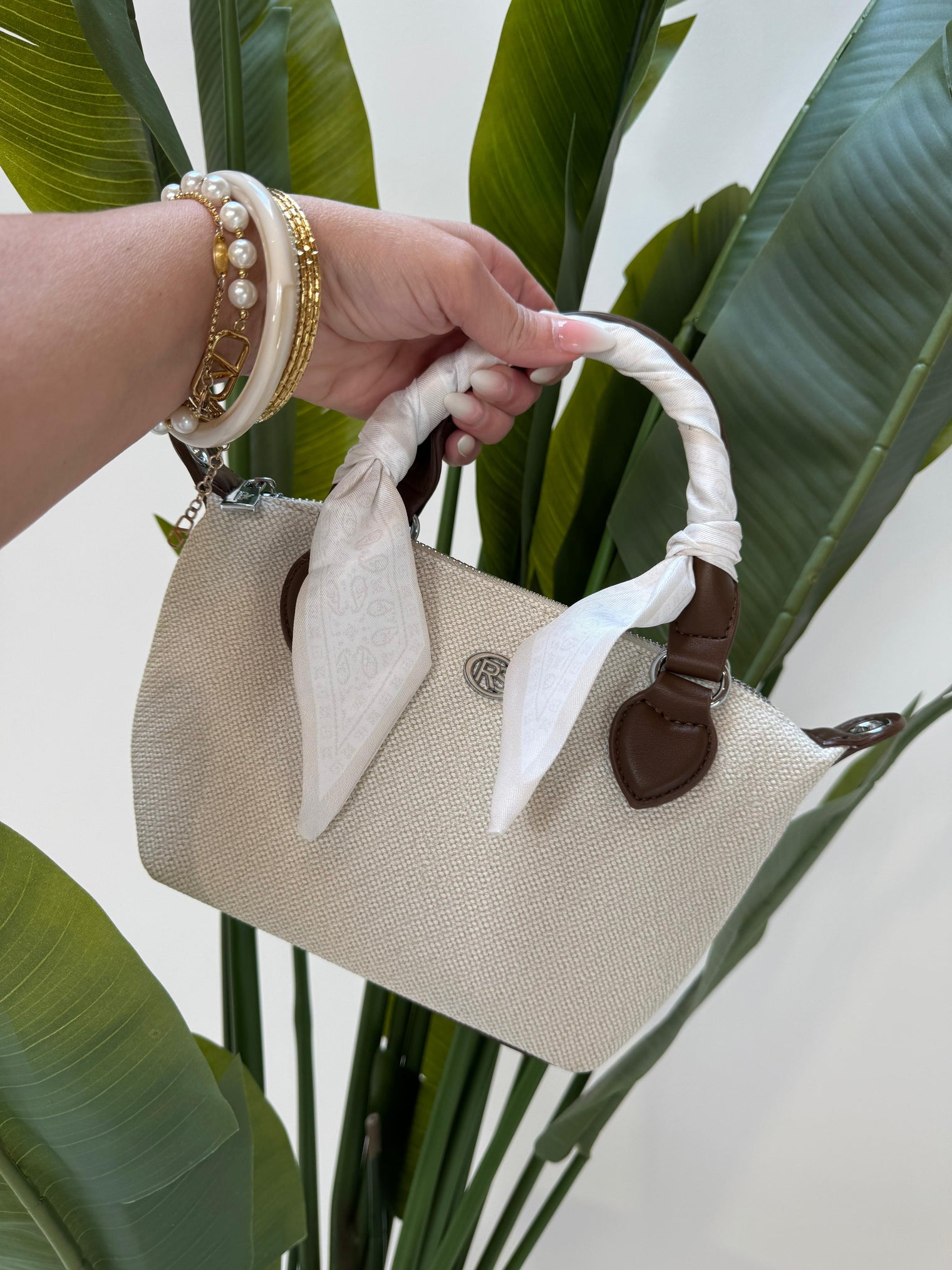 Canvas Hänkeltasche beige chocolate mit hochwertigem Tuch