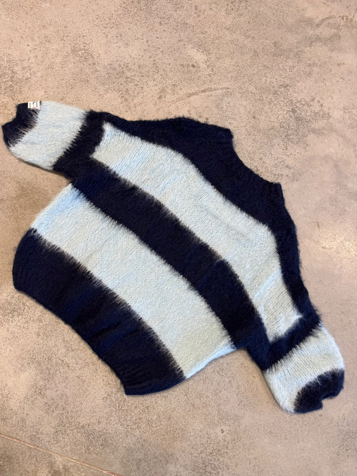 Strickpullover mit Patch hellblau/navy