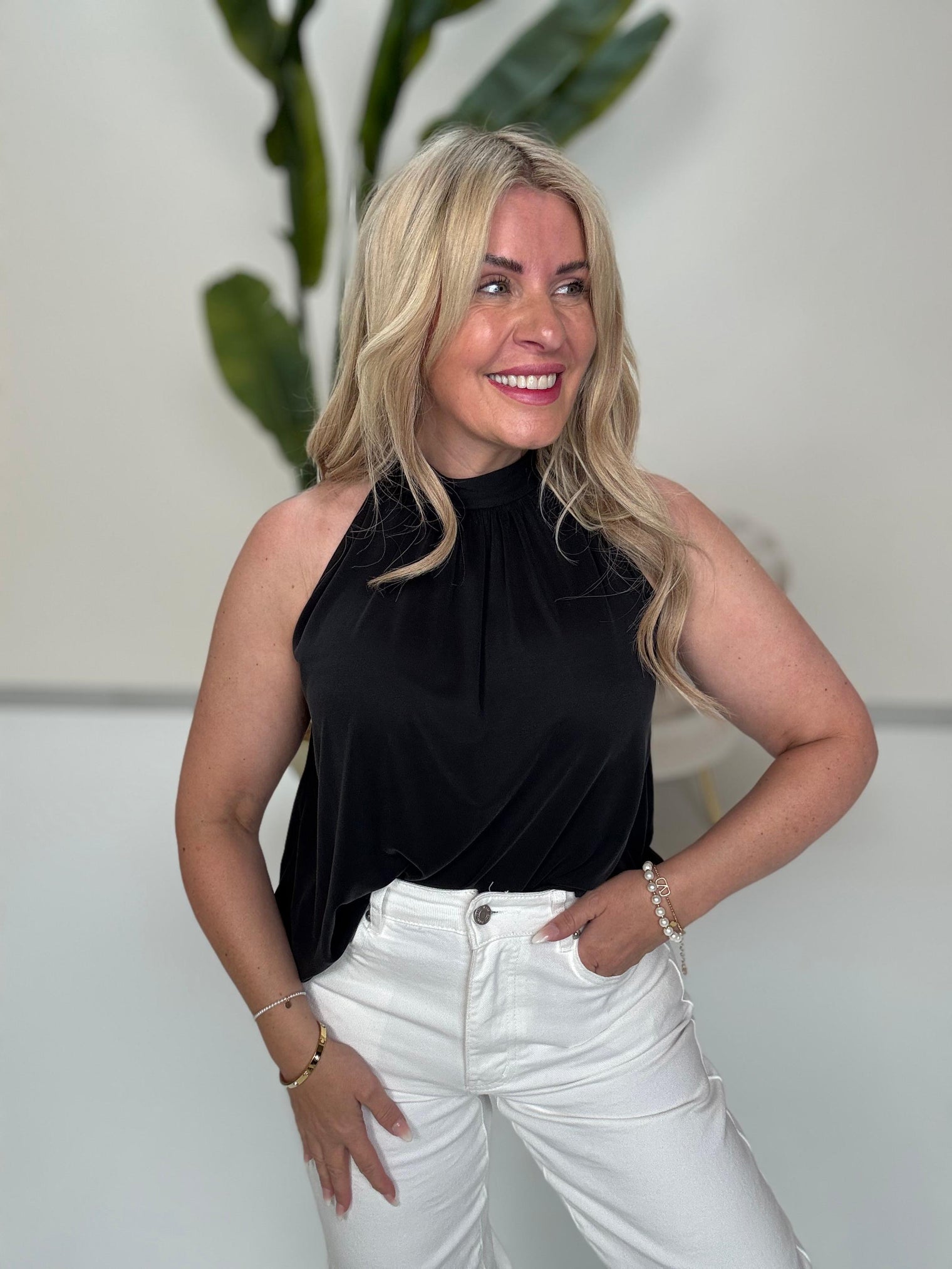Neckholder Top mit Bindedetail schwarz