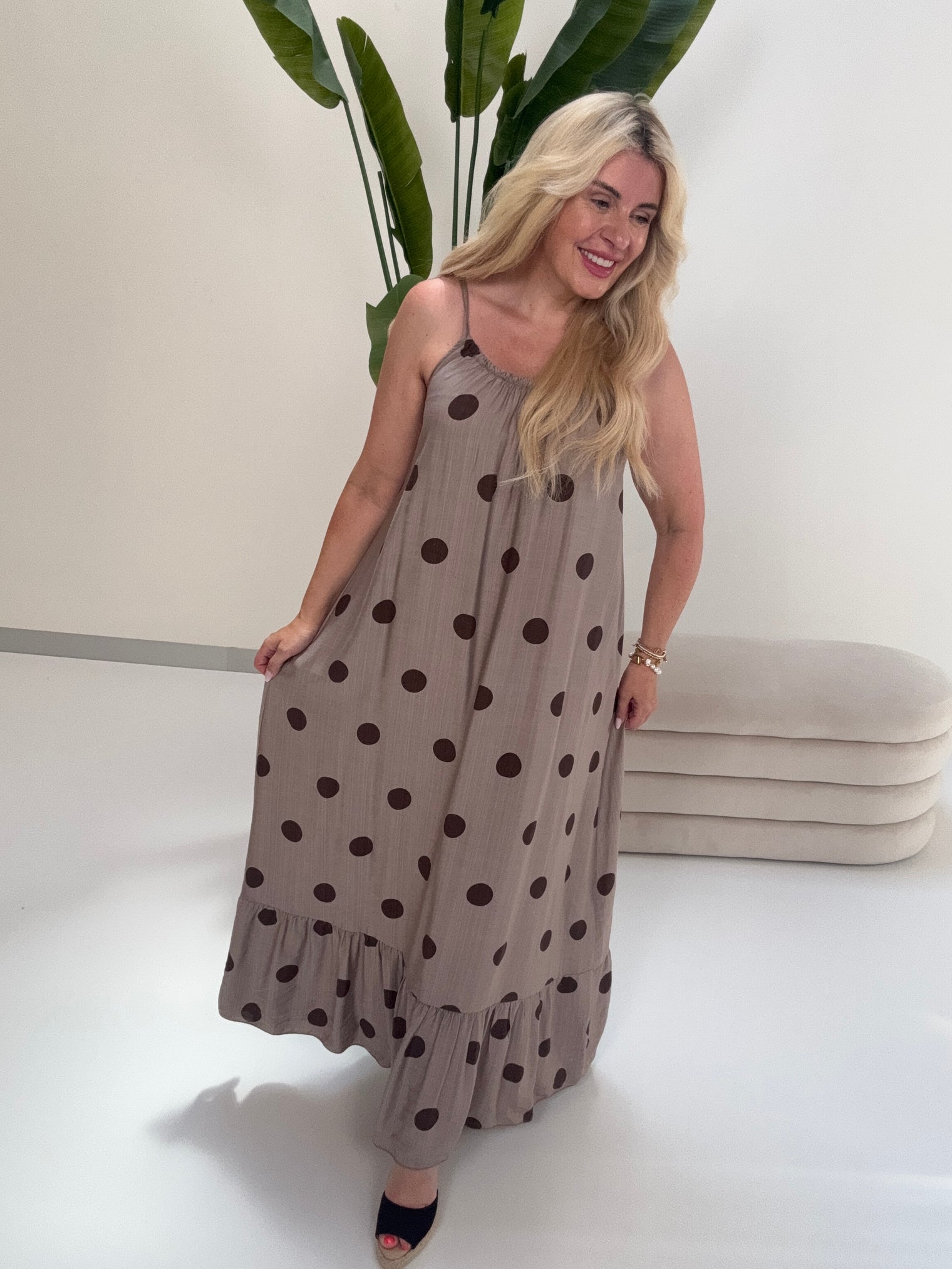Luftiges Sommer Kleid BIG POLKA DOTS taupe/coffee