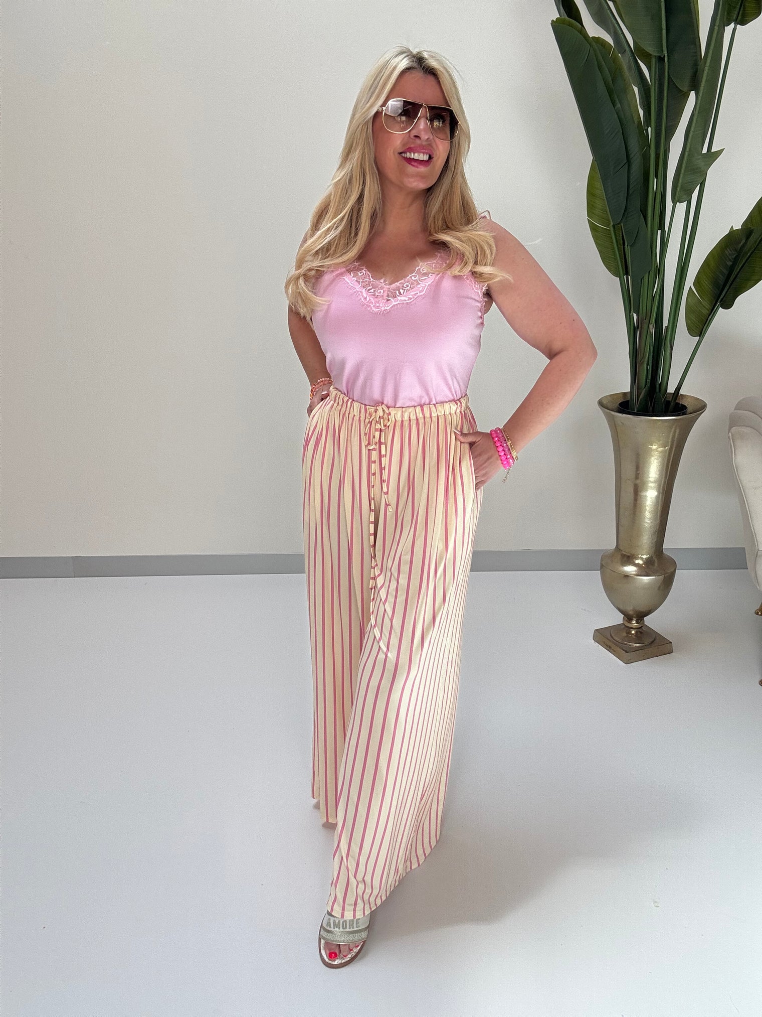 Hose FEELS LIKE BUTTER Stripes gelb rosa
