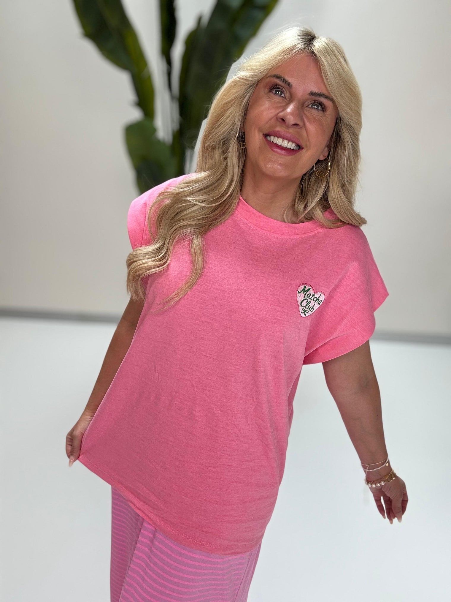 Statement Shirt pink MATCHA CLUB mit gesticktem Herz