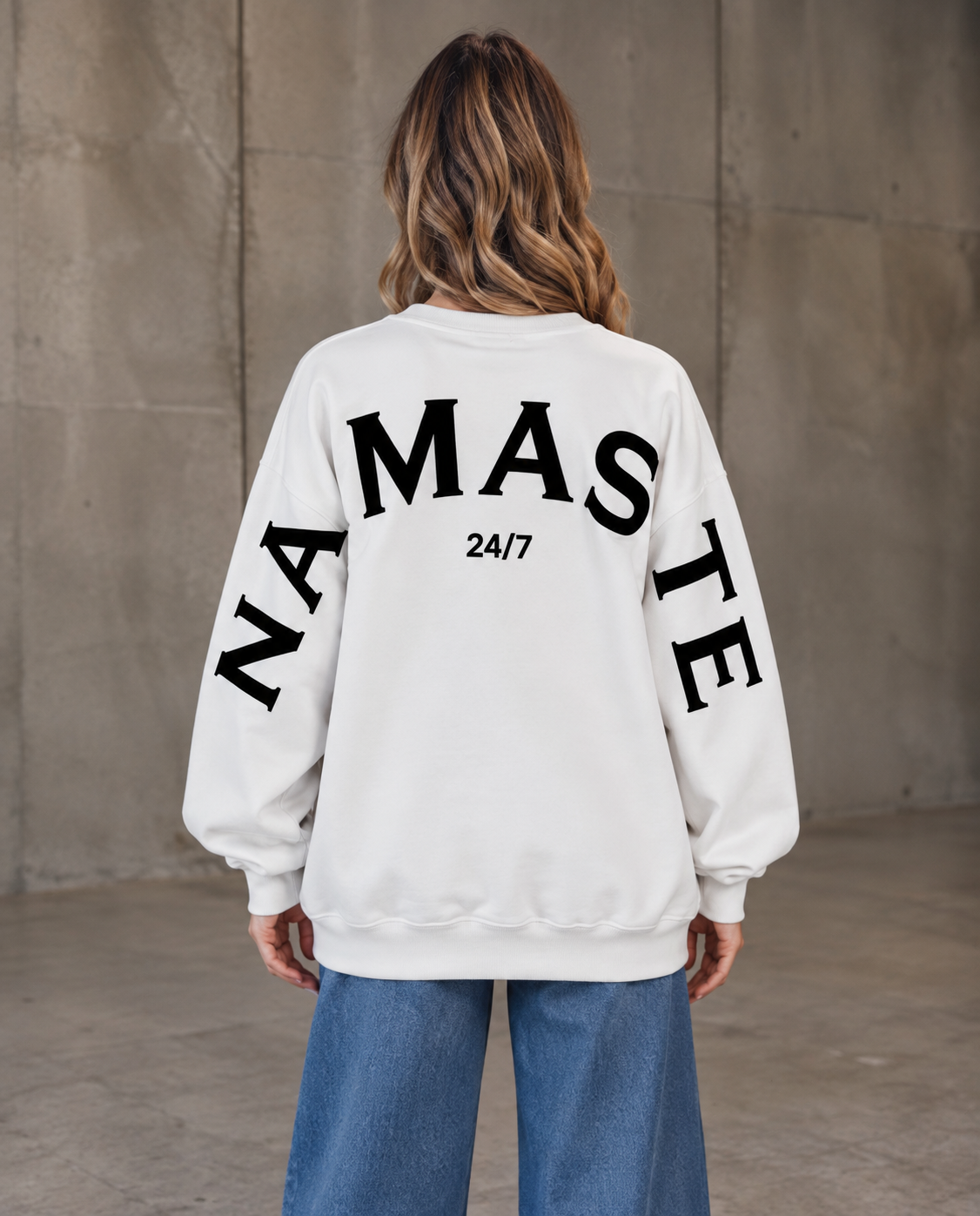 Sweater mit Rückenprint NAMASTE weiß