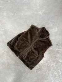 Luxuriöse Weste mit FAKE FUR cherrybraun