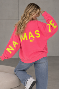 Sweater mit Rückenprint NAMASTE pink