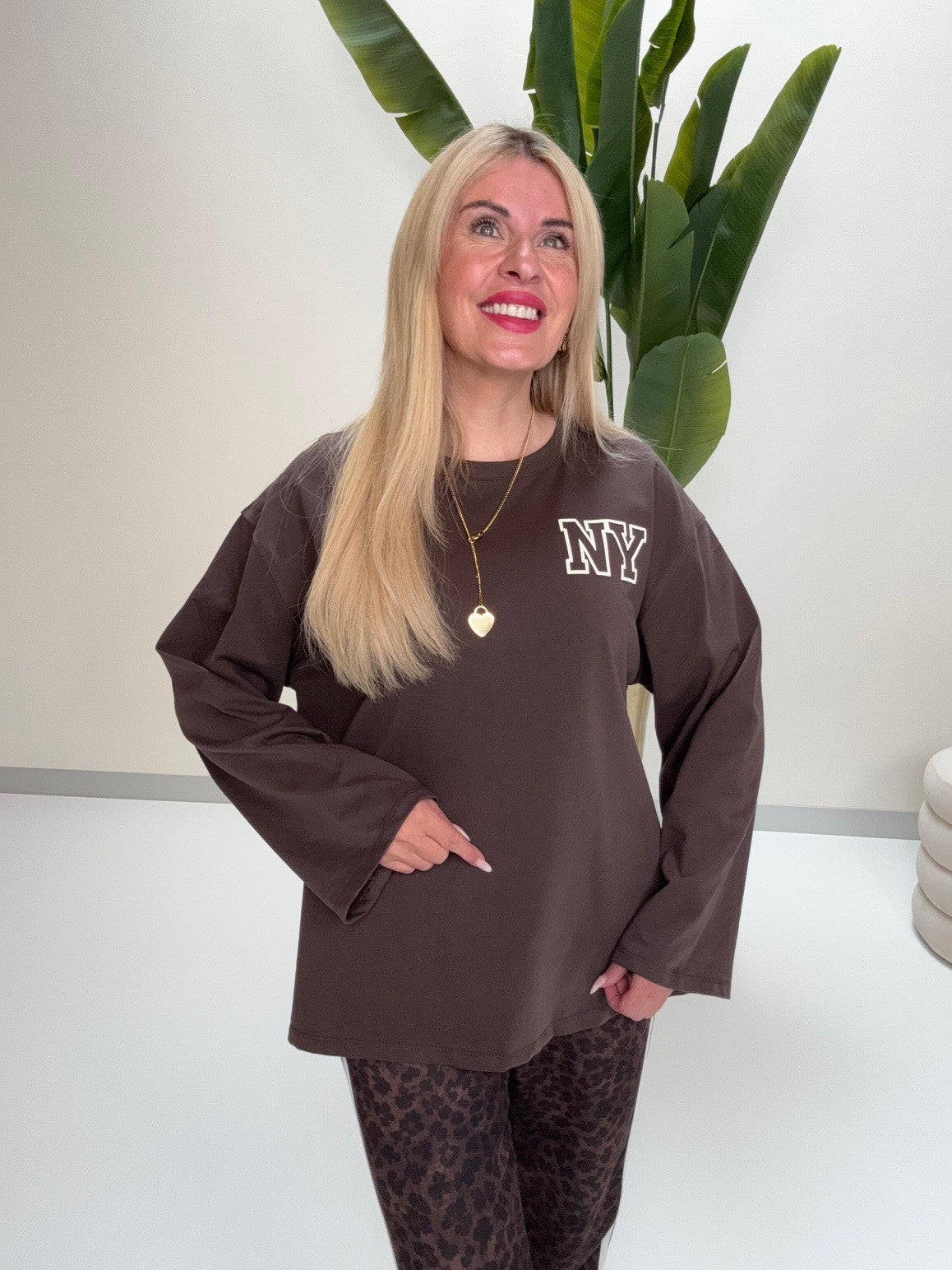 Statement Sweater braun NEW YORK