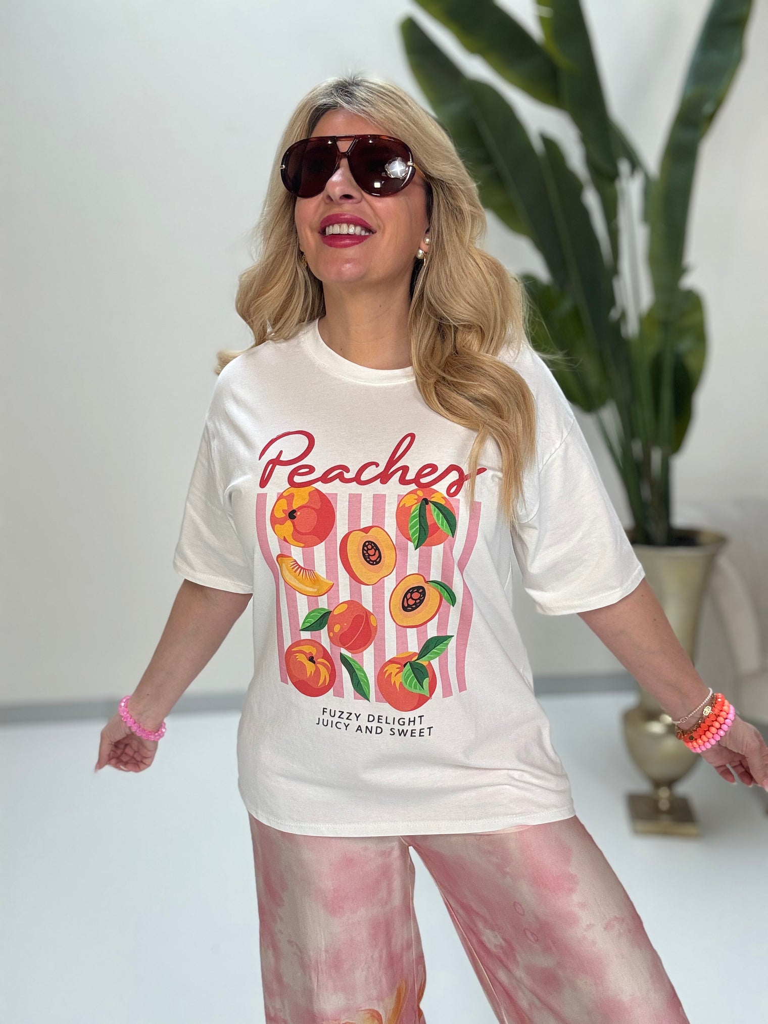 Statement Shirt PEACHES weiß