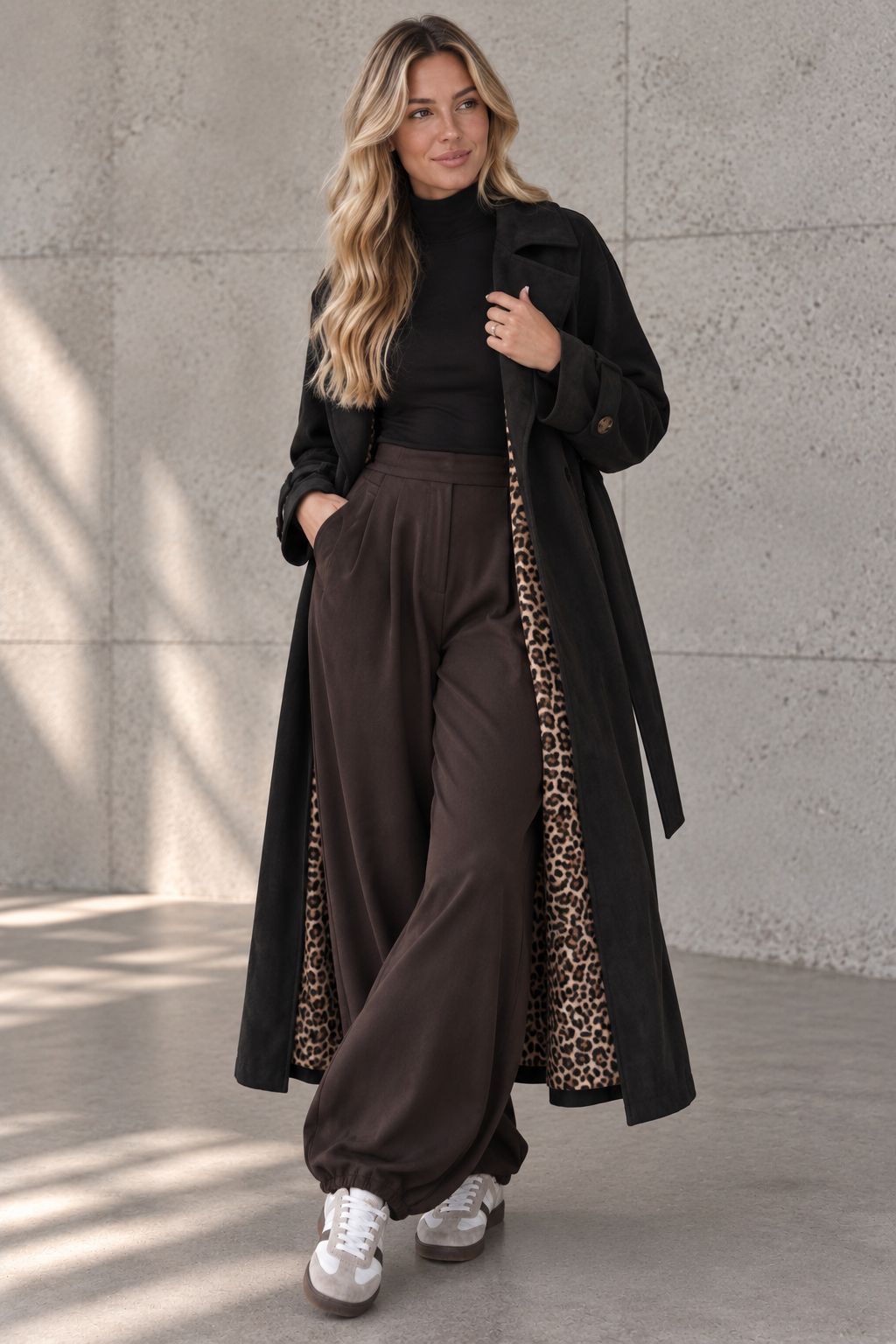 Velours Trenchcoat COZY KISS mit LEO Innenfutter schwarz