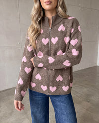 Zipper Strickjacke mit Herzchen taupe/rosa
