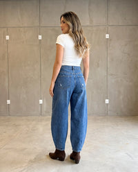 Destroyed Ballon/Barrel Jeans mit umgeklapptem Fashion Bund
