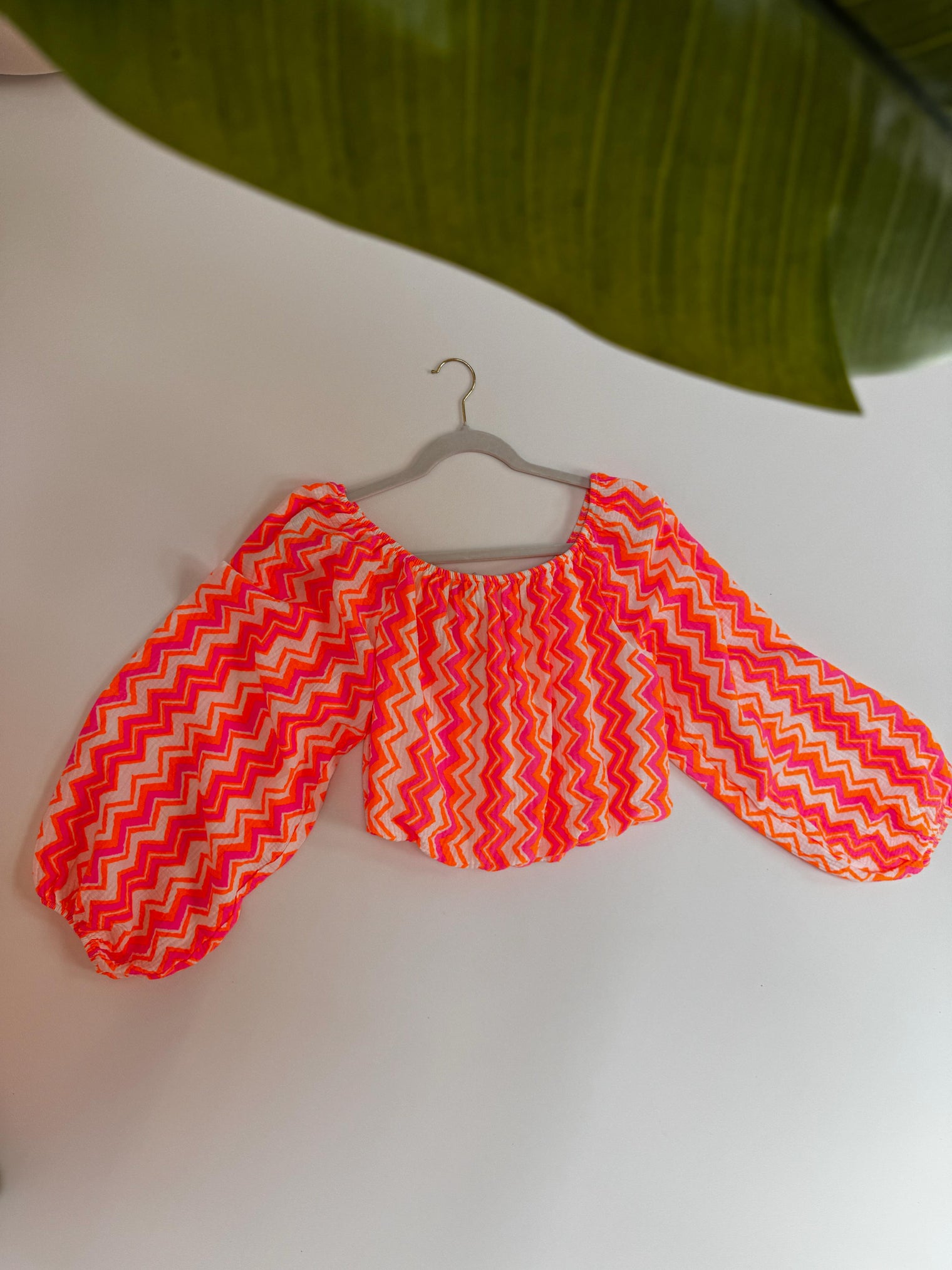 Musselin Carmen Bluse On FIRE weiß/pink/orange