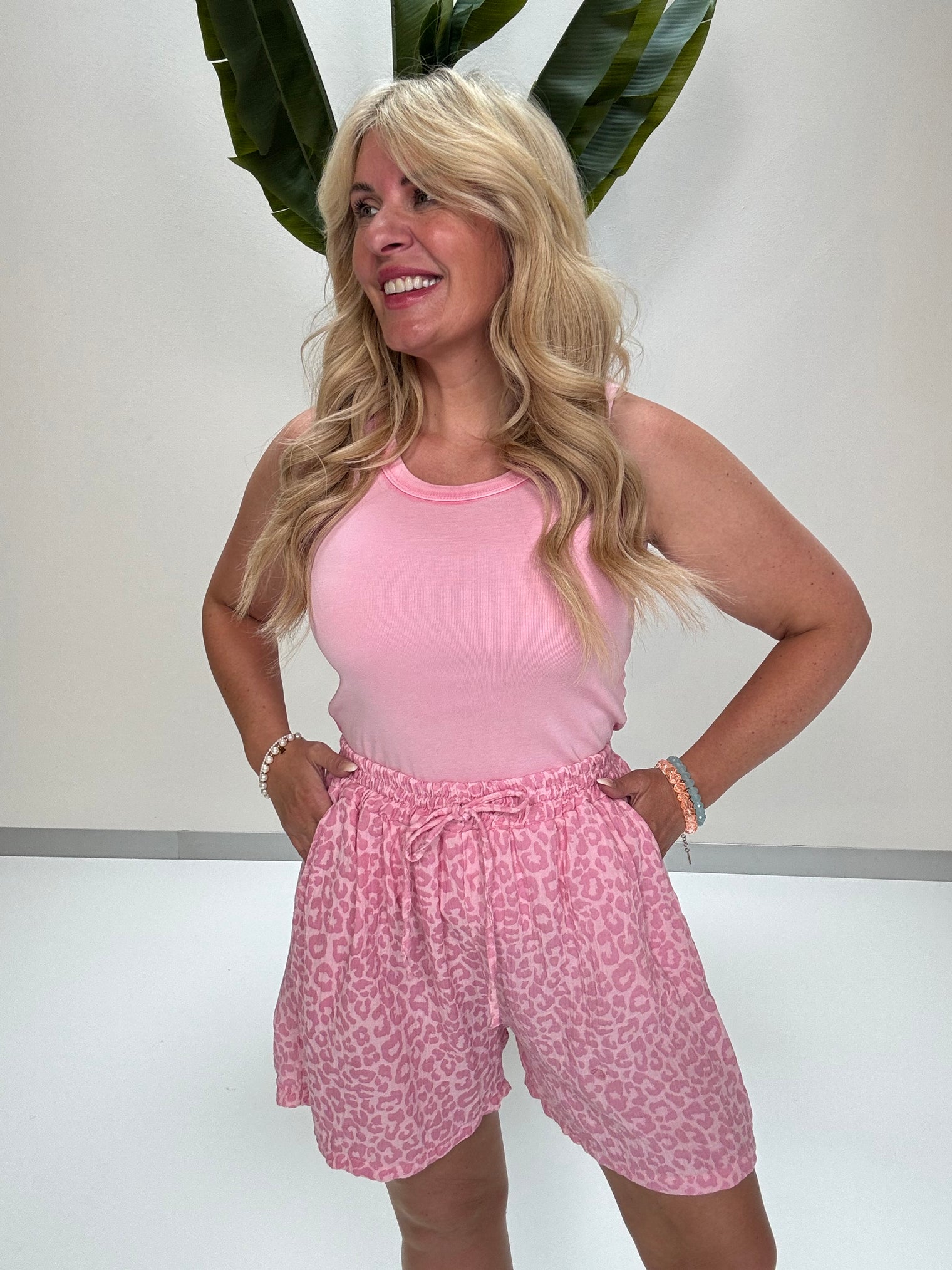 Musselin Shorts hellrosa LEO LOVER rosa