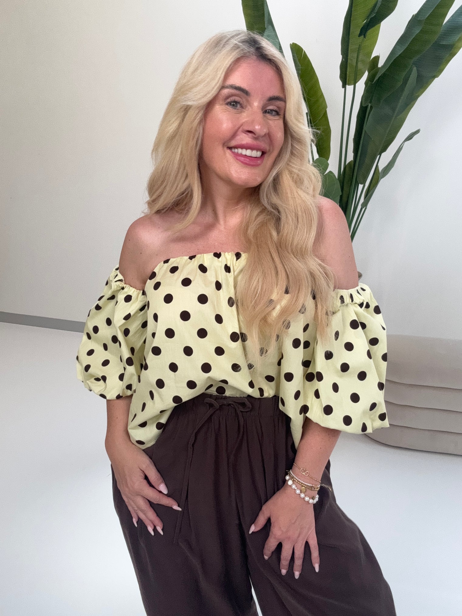 Carmen Bluse BIG POLKA DOTS buttermilk lemon/coffee