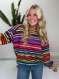 Butterstoff Sweater mit Patch am Ärmel SMALL STRIPES schwarz/rainbow