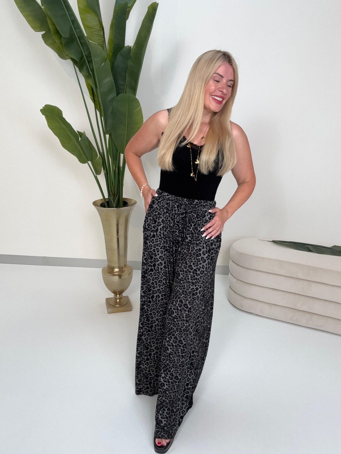 Hose LEO ROMANCE grau/schwarz mit elastischem Gummizug