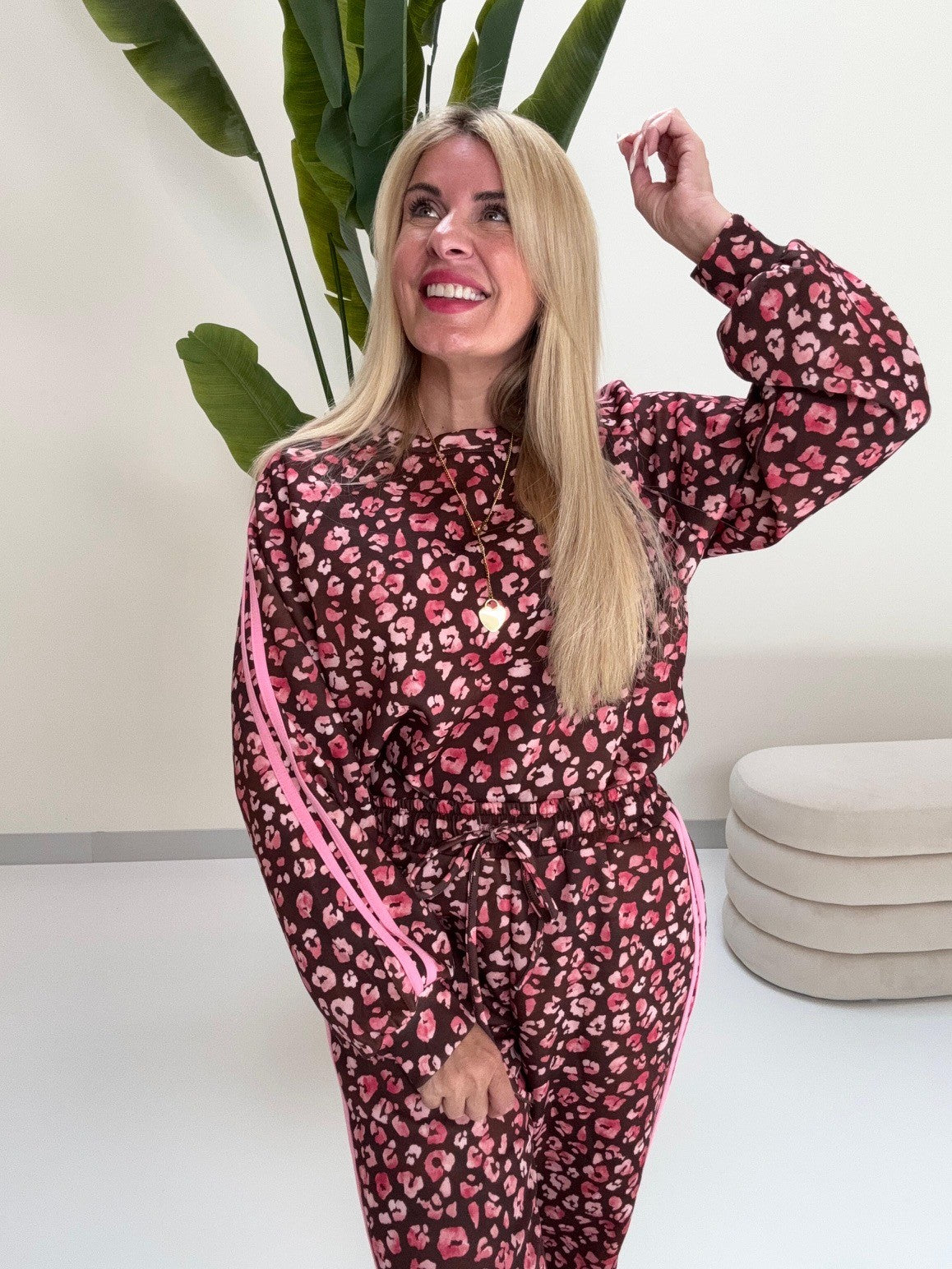 Butterstoff Sweater LEO LOUNGE braun/pink