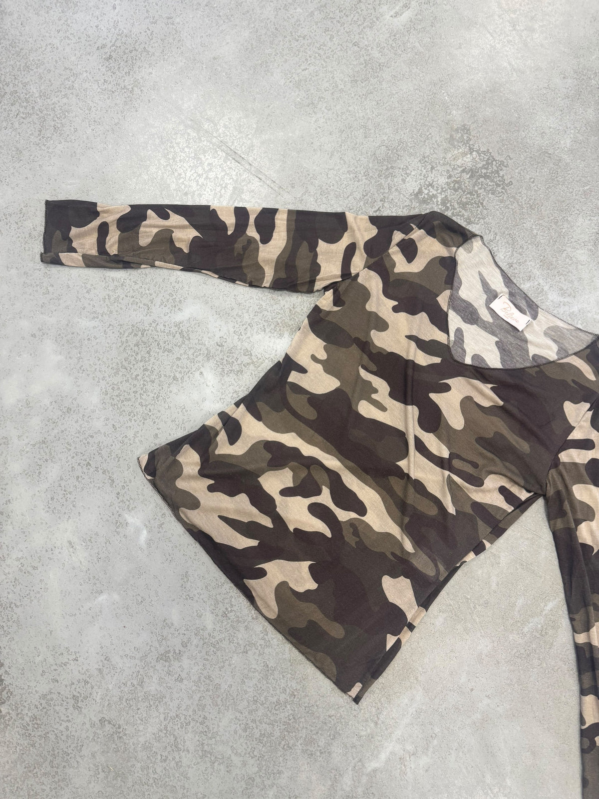 Camouflage Cashmere Langarmshirt schwarz/braun/taupe