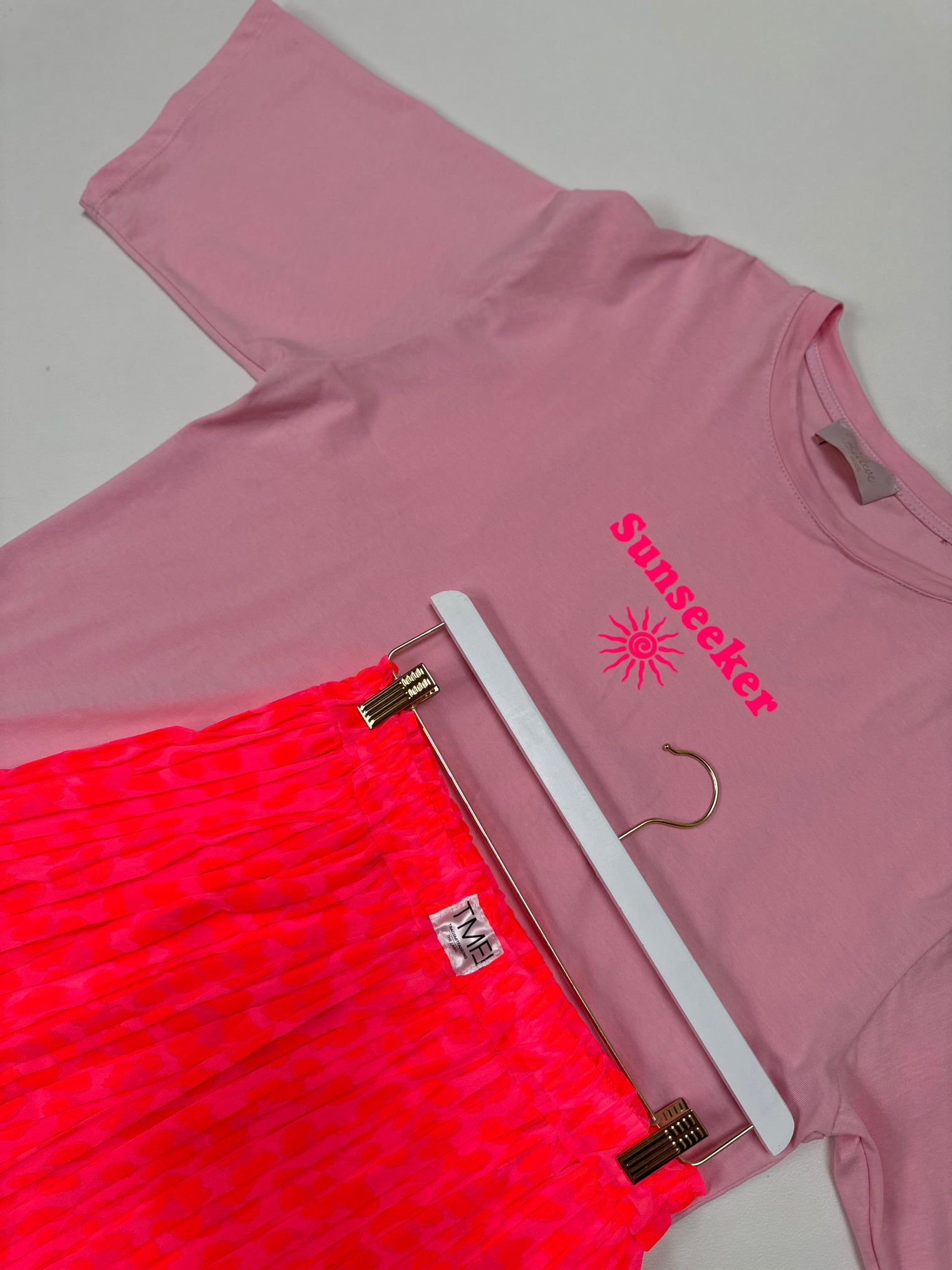 Statement Shirt rosa SUNSEEKER mit Rückenprint