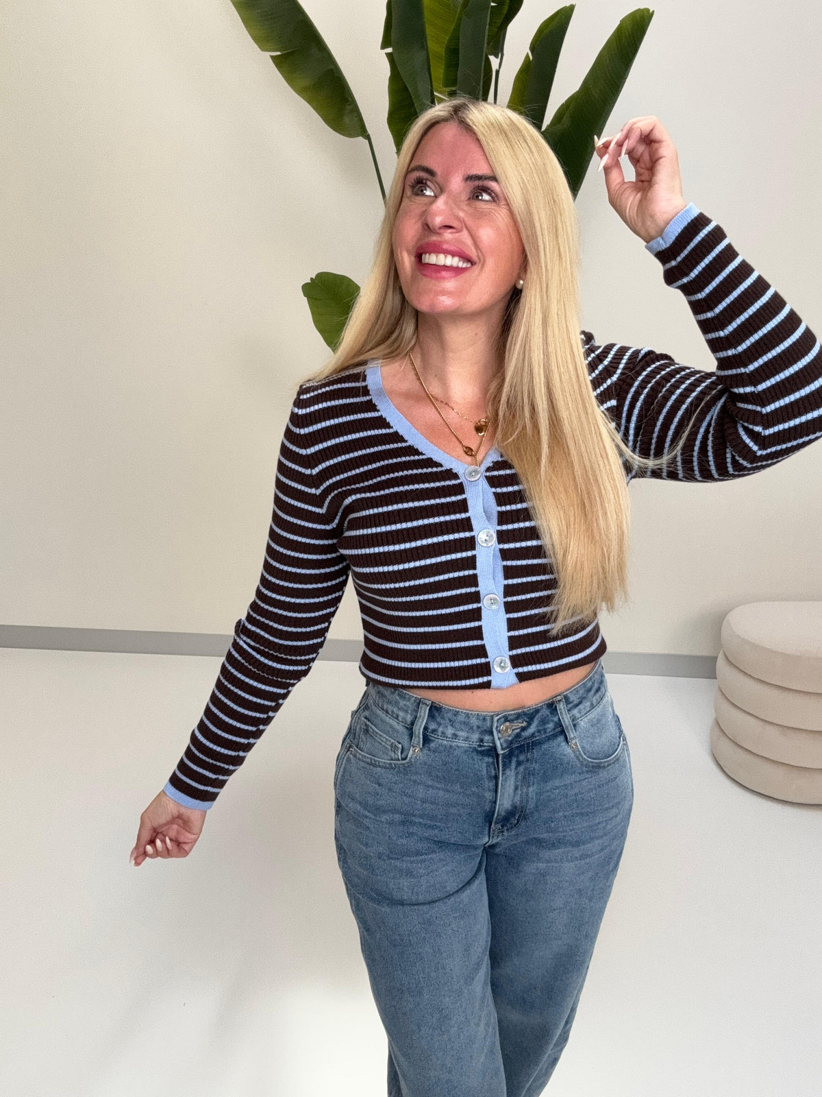 Strickjacke YOUR WAY himmelblau/coffee mit Knopfleiste