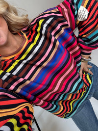 Butterstoff Sweater mit Patch am Ärmel SMALL STRIPES schwarz/rainbow