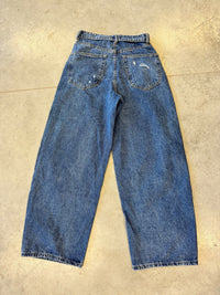 Destroyed Ballon/Barrel Jeans mit umgeklapptem Fashion Bund