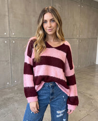 Kuschelweicher Strickpullover mit Alpakaanteil burgundy/rosa