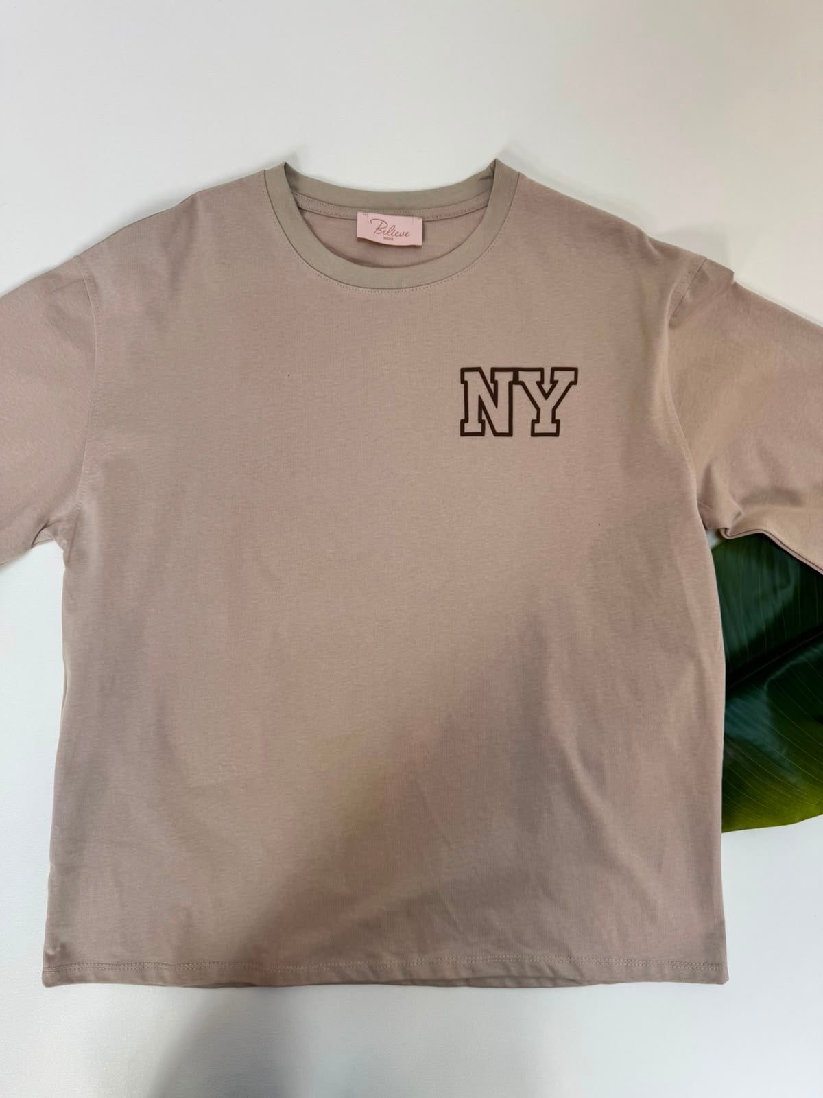 Statement Sweater hellbraun NEW YORK
