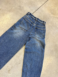 Ballon/Barrel Jeans mit umgeklapptem Fashion Bund light washed details