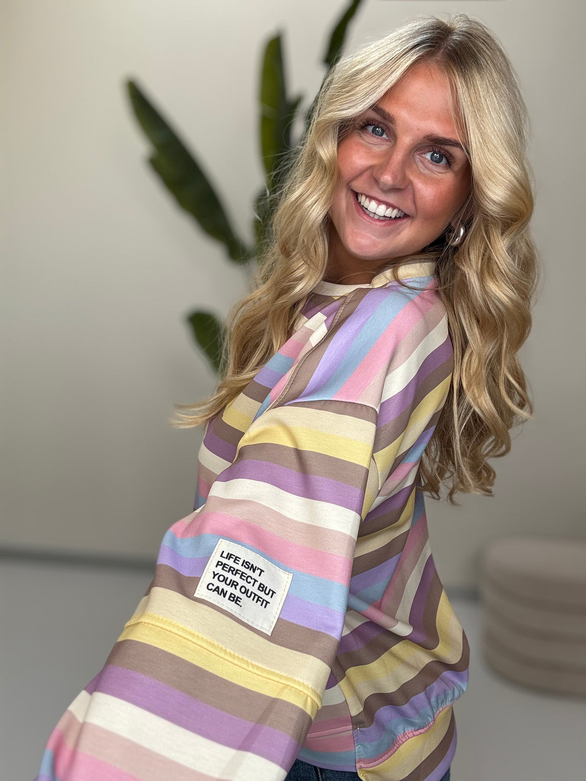 Butterstoff Sweater mit Patch am Ärmel SMALL STRIPES buttermilk/flieder/lila/taupe/gelb/hellblau