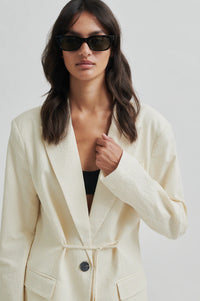 Second Female Wavy Blazer