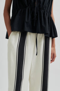 Second Female Lie Trousers